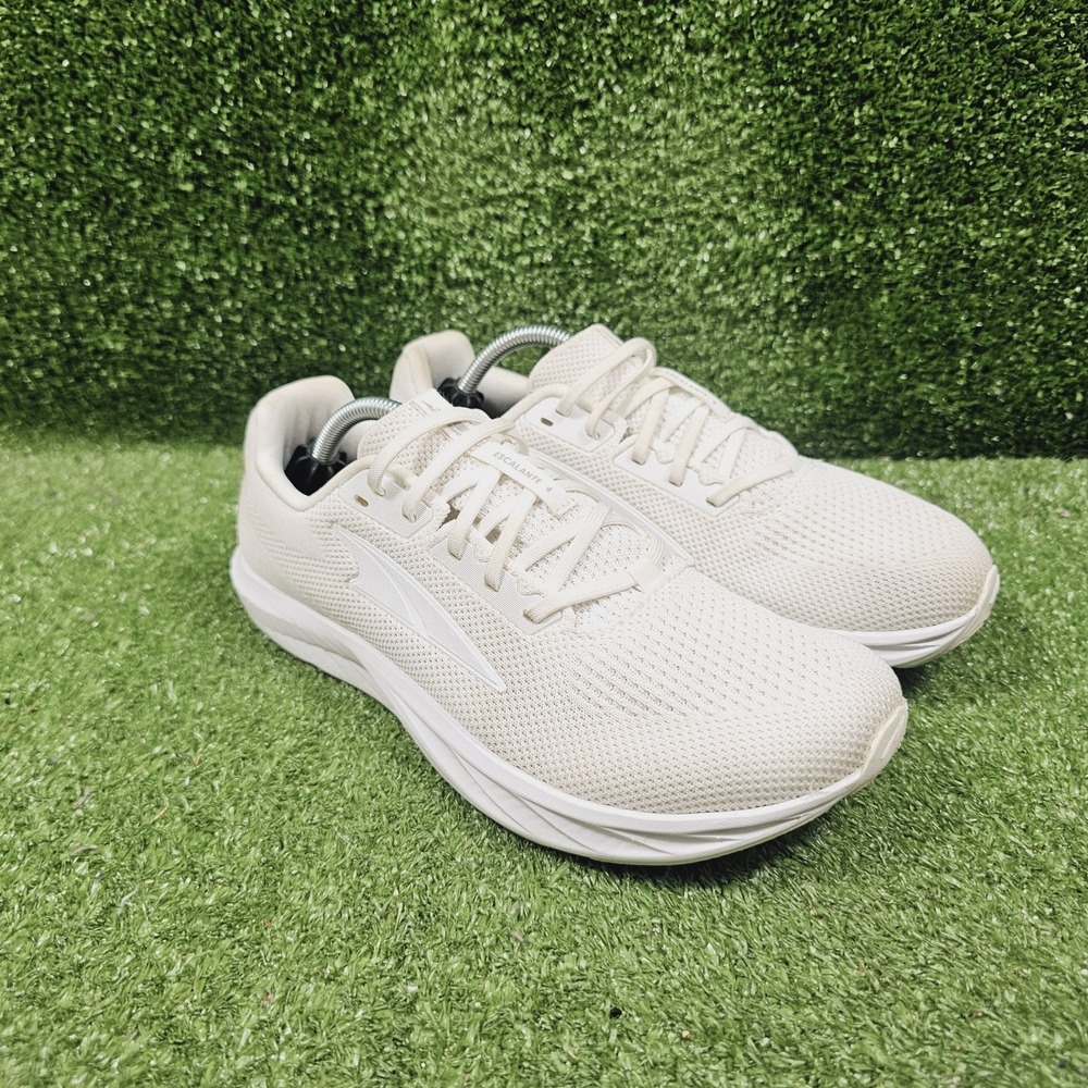 Altra Escalante 4 Triple White Athletic Running Sneakers Womens Size 8.5